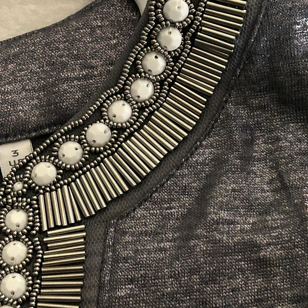 Chico's Silver Gray Embellished Relaxed Tunic NWOT - Picture 7 of 8